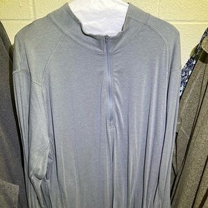 Travis Mathew 2XL lightweight 1/4 zip